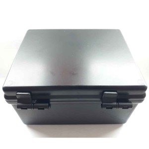 Caixa Patola PB-200/2 Preta Com Dobradiças 115x160x200 Caixa Patola PB-200/2 Preta Com Dobradiças 115x160x200